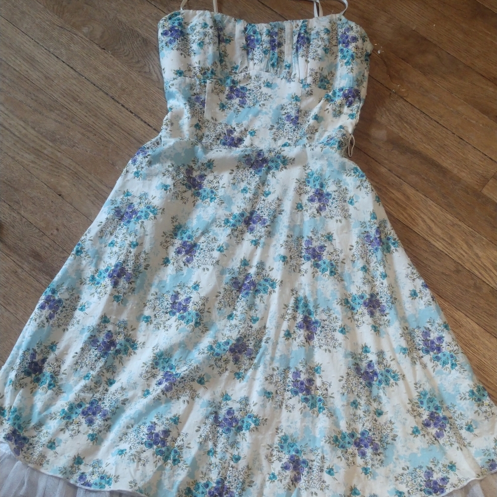 New never worn sundress